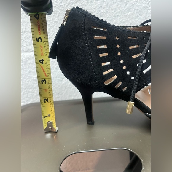 Metaphor Elegant Black Women's Shoes - Picture 5 of 7